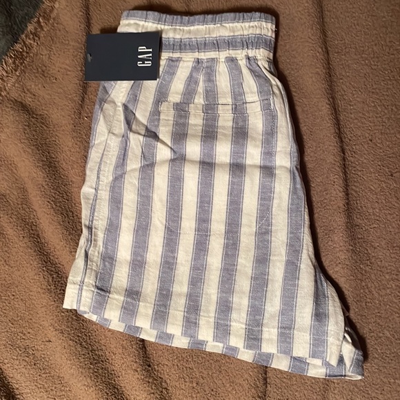Gap shorts - Picture 2 of 4
